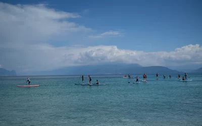 Esperienze acquatiche ed educativamente avvincenti: Stand Up Paddle nel Cuore della Riserva Naturale di Manerba del Garda (BS)
